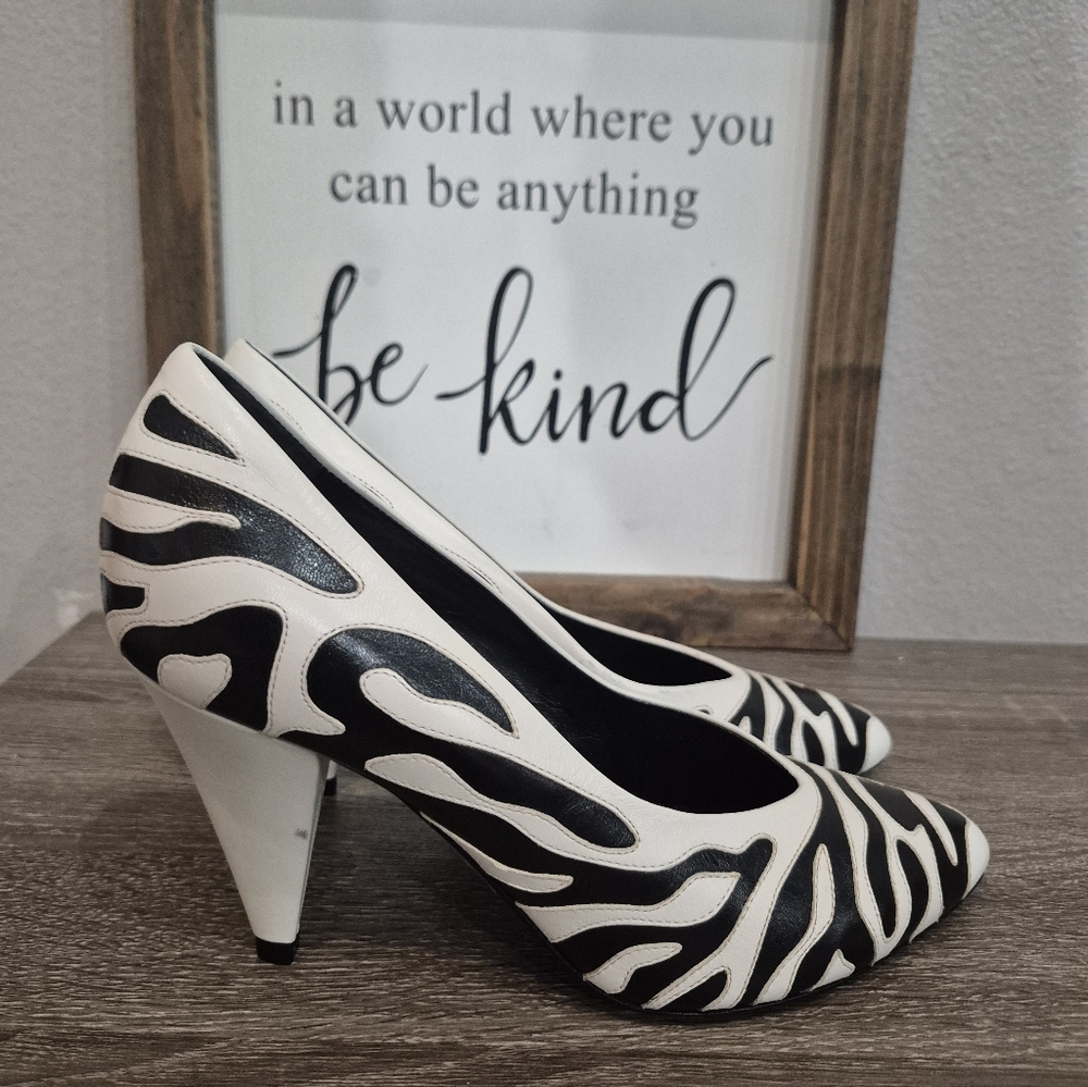 New Celine Zebra Pump Shoes Size.5.5 EU, 6 US, Authentic - Picture 3 of 9